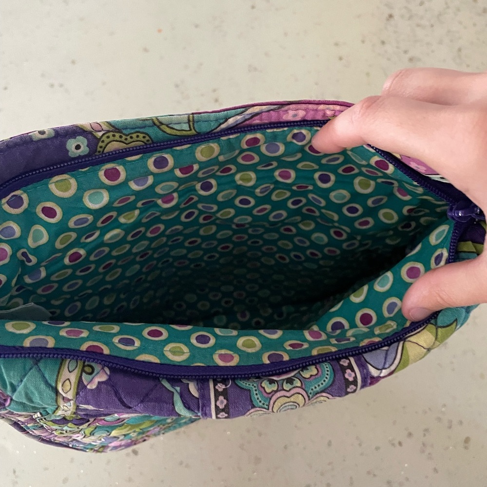 Vera Bradley Bag- Heather Pattern - Picture 4 of 6